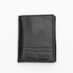 Fossil Men Wilder Leather Tri-Fold Wallet - Black